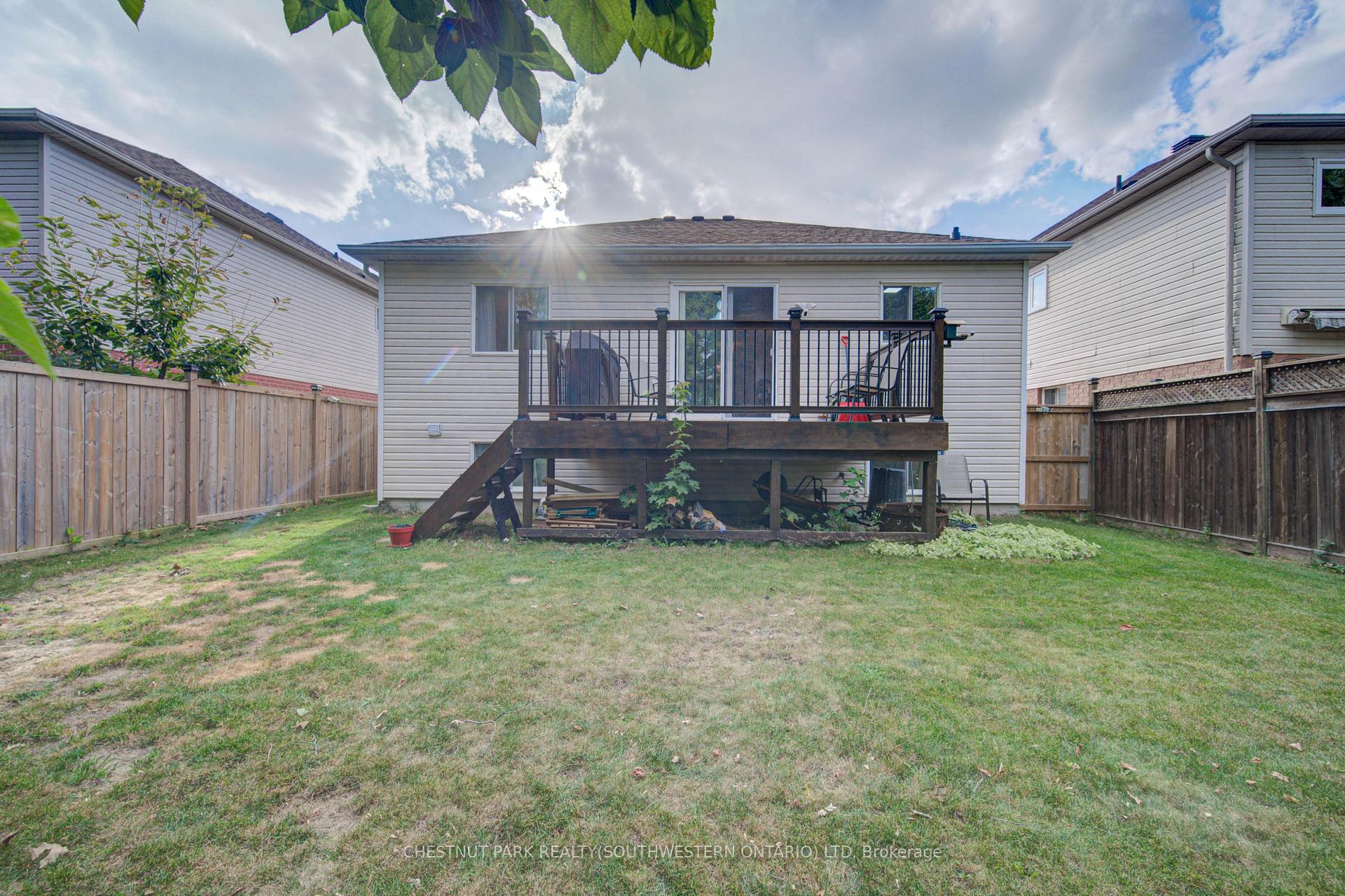 Photo 33 of 317 Christopher Drive, Cambridge, Christopher-Champlain — HOMEH