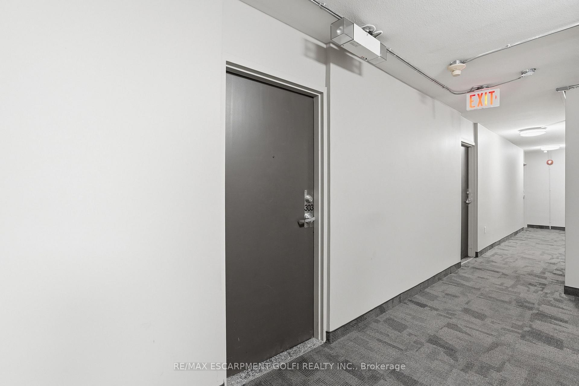 Photo 5 of Unit 401, 30 Summit Avenue, Hamilton, Burkholme — HOMEH