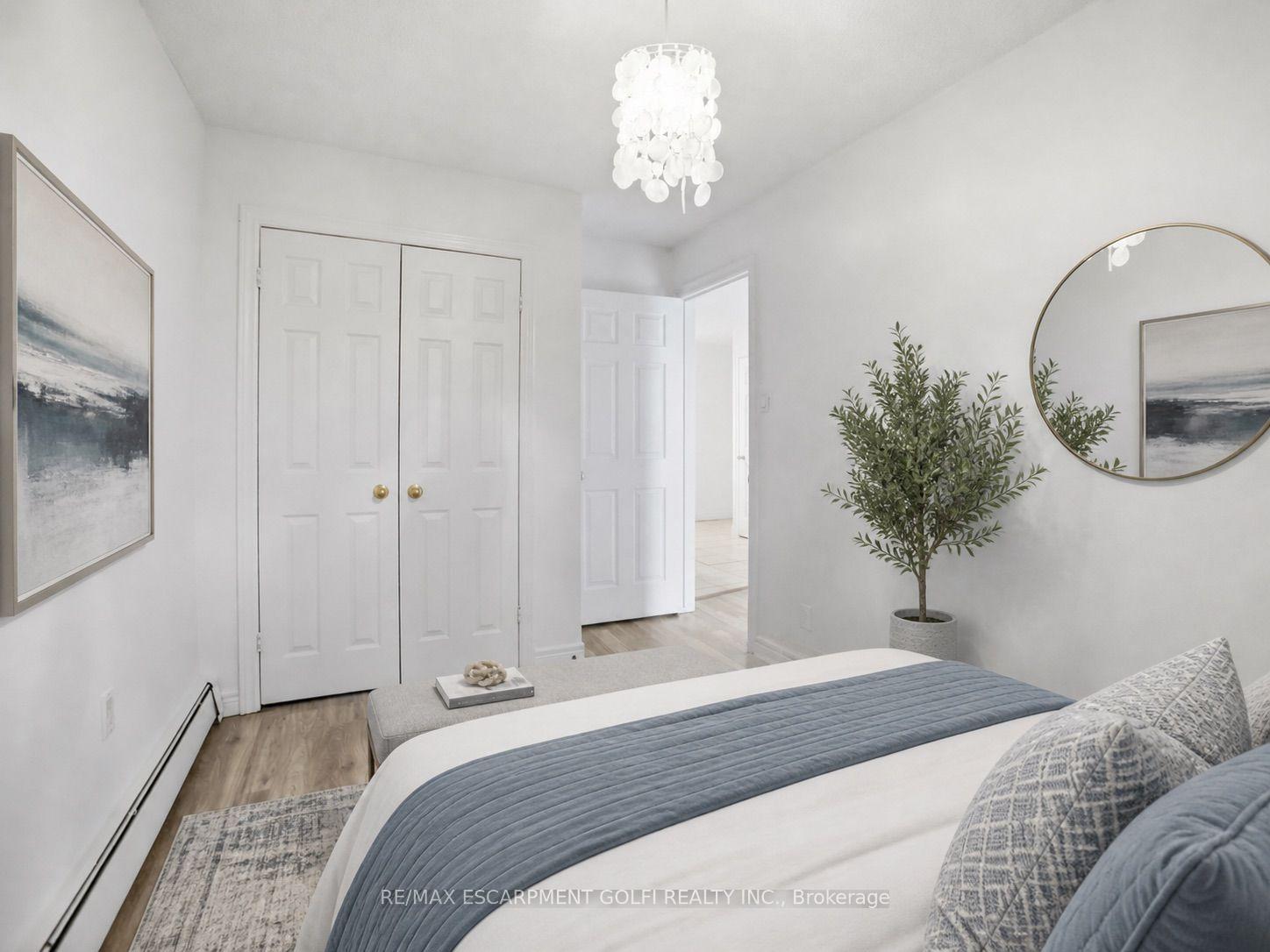 Photo 15 of Unit 401, 30 Summit Avenue, Hamilton, Burkholme — HOMEH