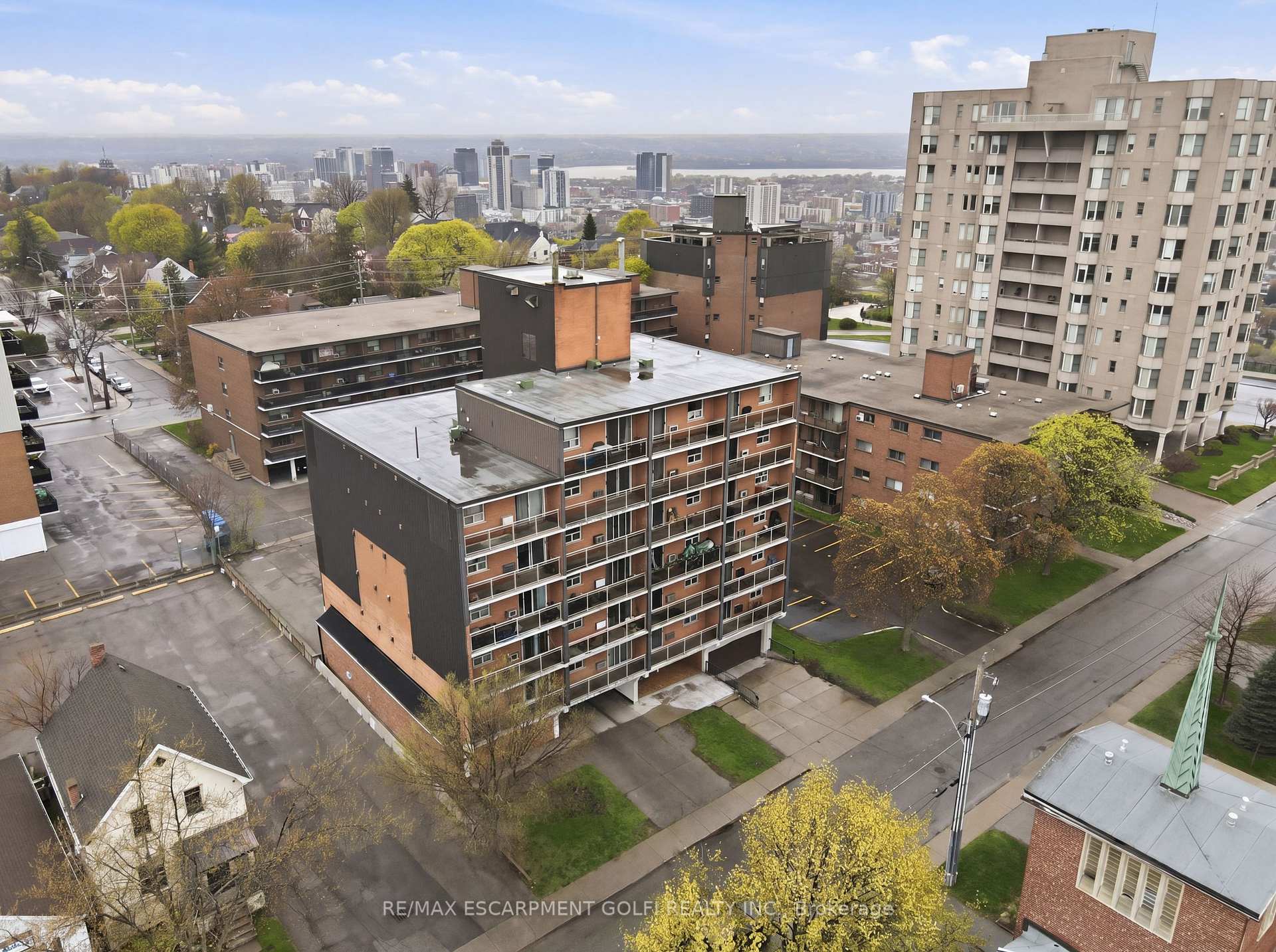 Photo 19 of Unit 401, 30 Summit Avenue, Hamilton, Burkholme — HOMEH