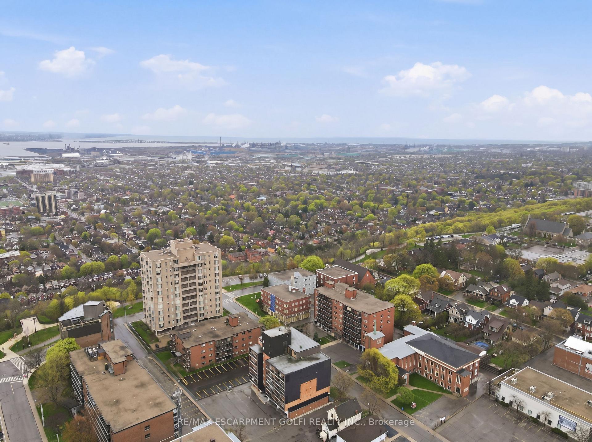 Photo 22 of Unit 401, 30 Summit Avenue, Hamilton, Burkholme — HOMEH