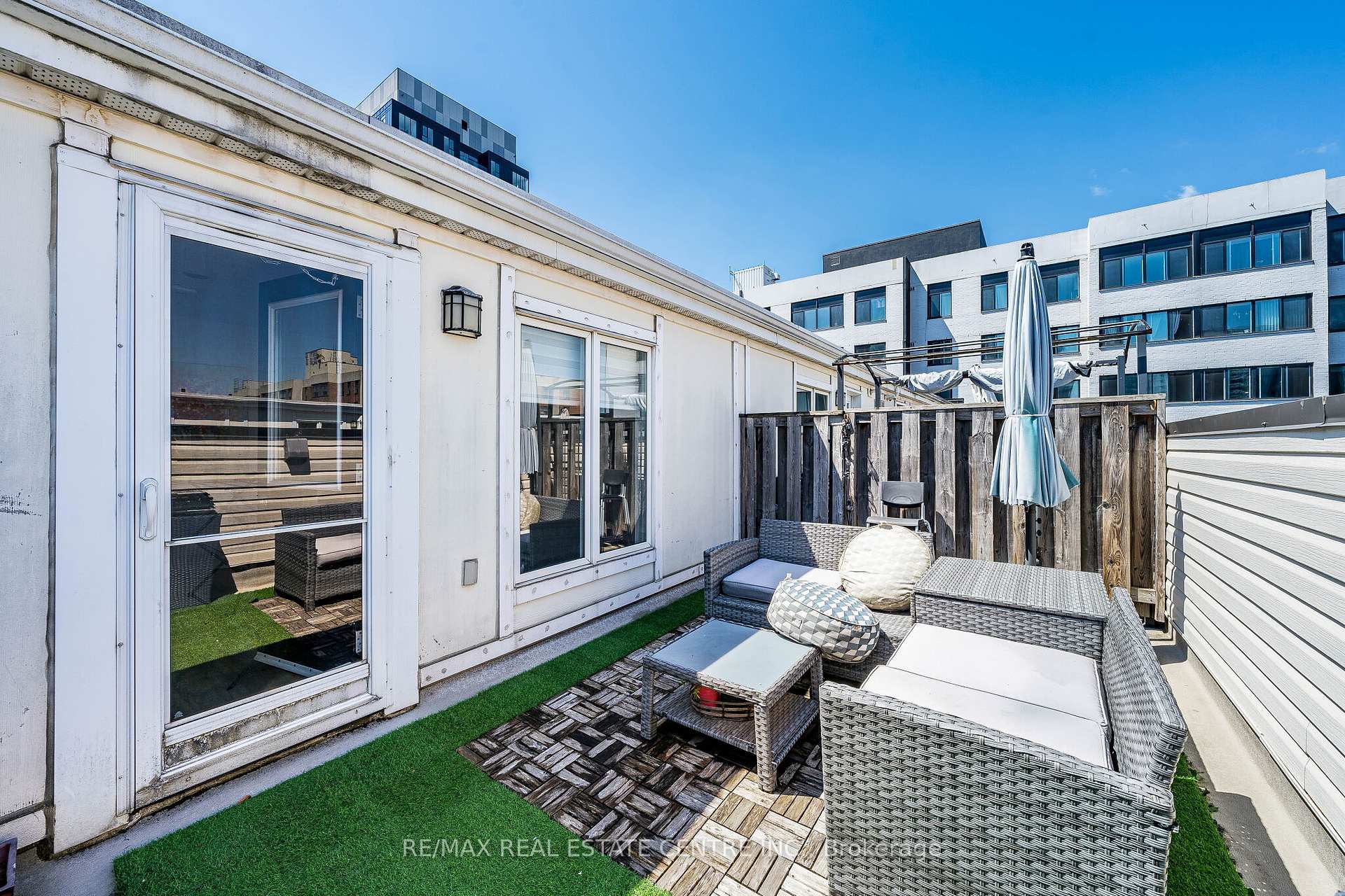 Photo 29 of Unit 920, 16 Laidlaw Street, Toronto, South Parkdale — HOMEH