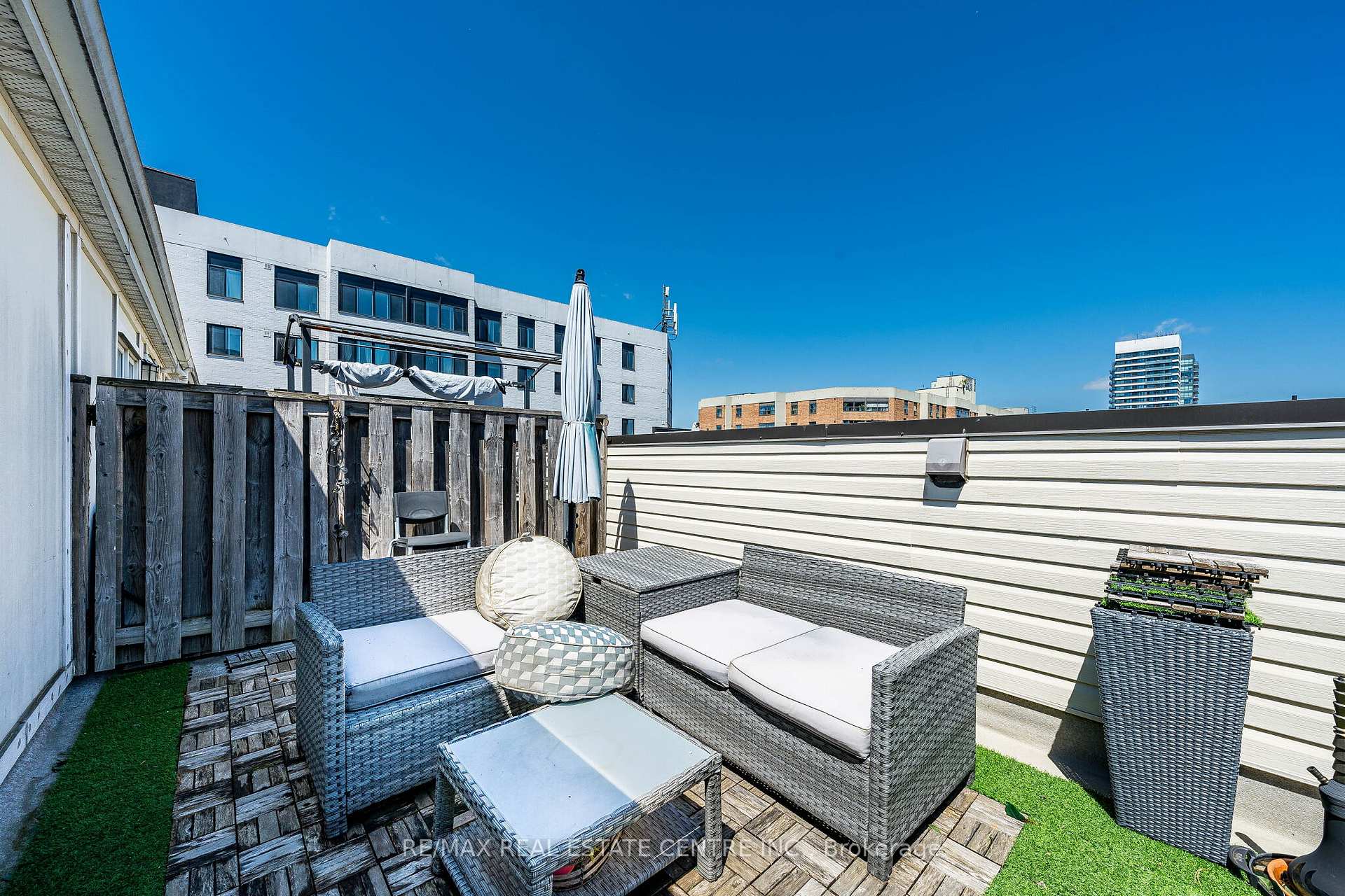 Photo 31 of Unit 920, 16 Laidlaw Street, Toronto, South Parkdale — HOMEH
