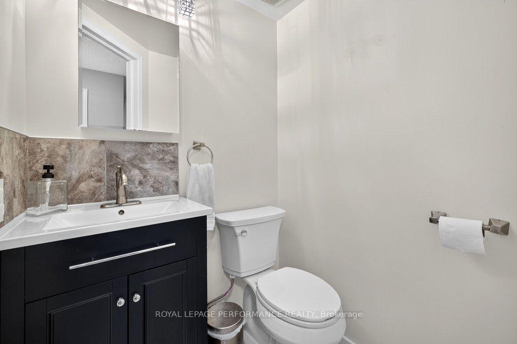 Photo 5 of 823 Nesting Way, Ottawa, Fallingbrook/Gardenway South — HOMEH