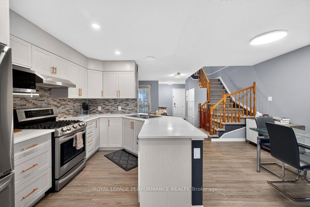 Photo 16 of 823 Nesting Way, Ottawa, Fallingbrook/Gardenway South — HOMEH