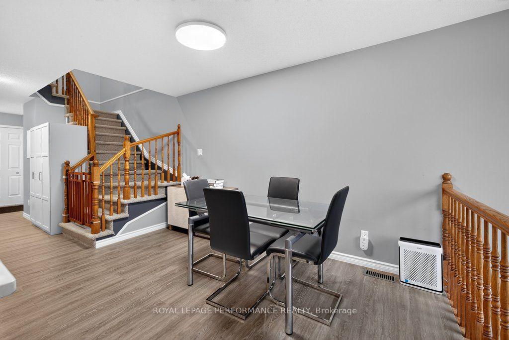 Photo 18 of 823 Nesting Way, Ottawa, Fallingbrook/Gardenway South — HOMEH