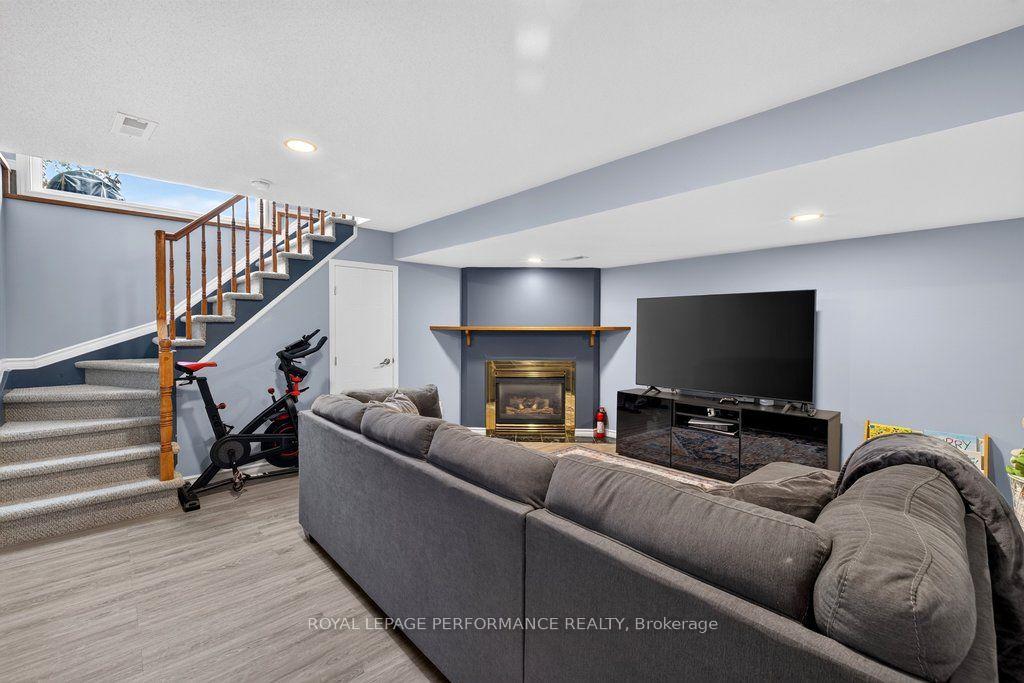 Photo 30 of 823 Nesting Way, Ottawa, Fallingbrook/Gardenway South — HOMEH