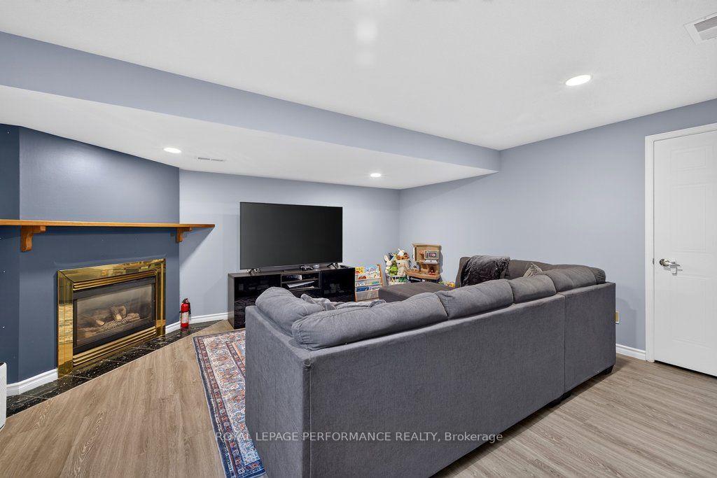 Photo 31 of 823 Nesting Way, Ottawa, Fallingbrook/Gardenway South — HOMEH