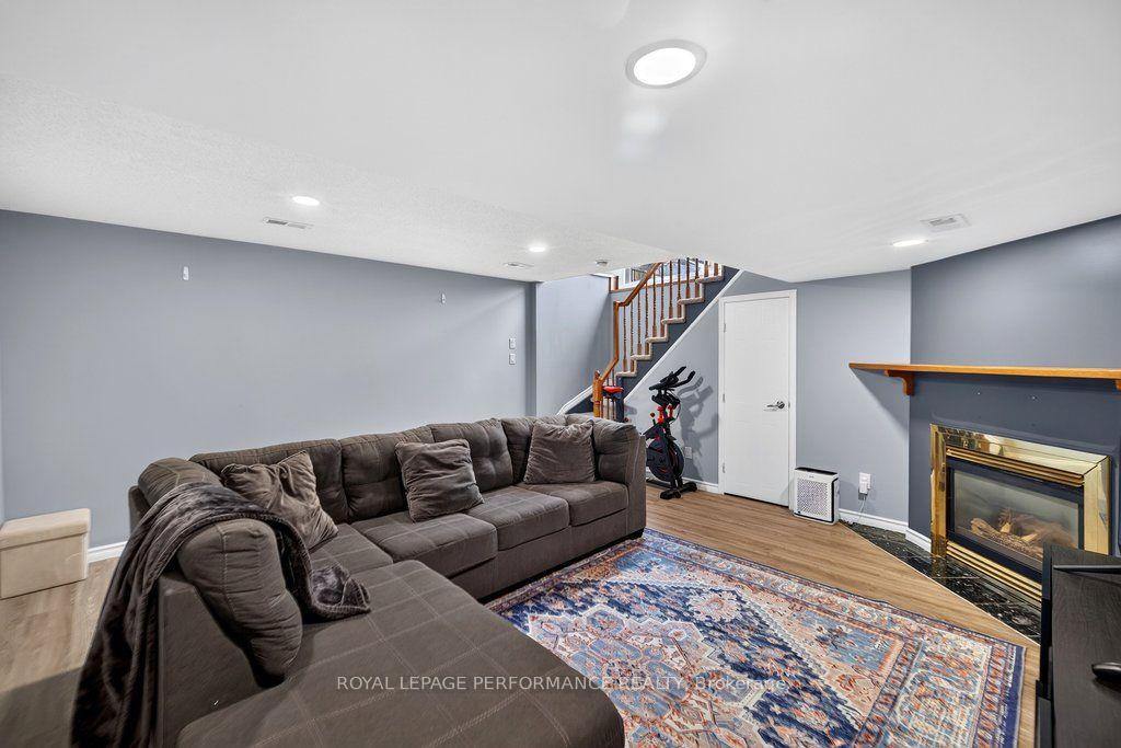Photo 32 of 823 Nesting Way, Ottawa, Fallingbrook/Gardenway South — HOMEH