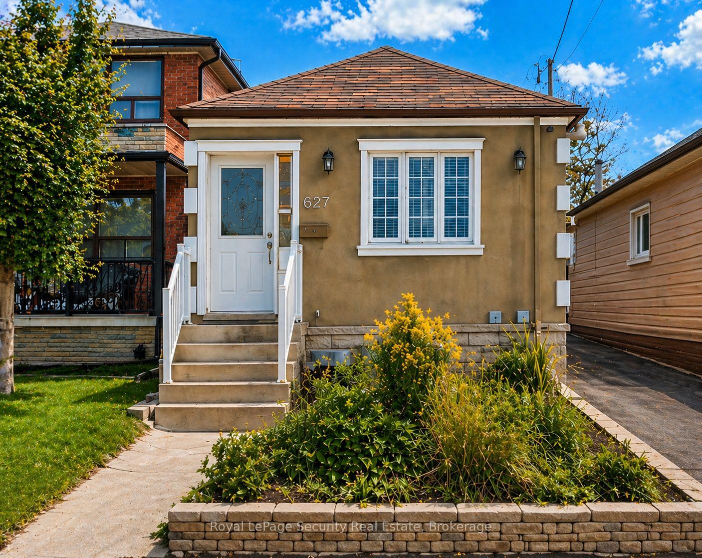Photo of 627 Caledonia Road