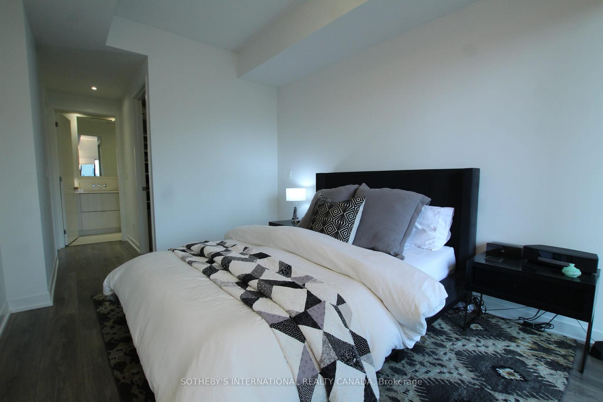 Photo 10 of Unit 1206, 2 St Thomas Street, Toronto, Bay Street Corridor — HOMEH