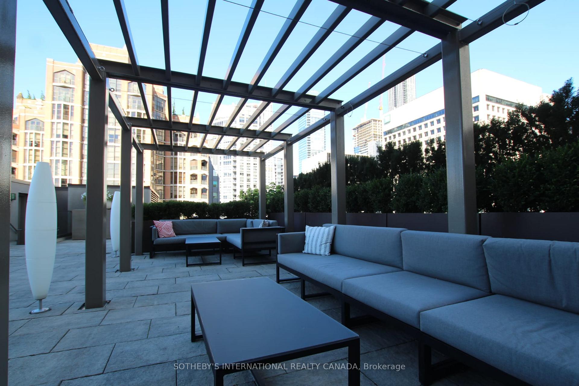 Photo 19 of Unit 1206, 2 St Thomas Street, Toronto, Bay Street Corridor — HOMEH