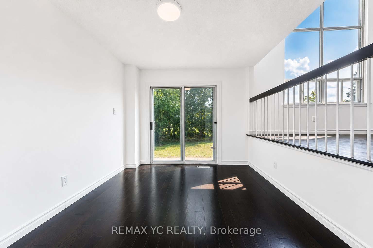 Photo 12 of 35 Kitsilano Crescent, Richmond Hill, North Richvale — HOMEH