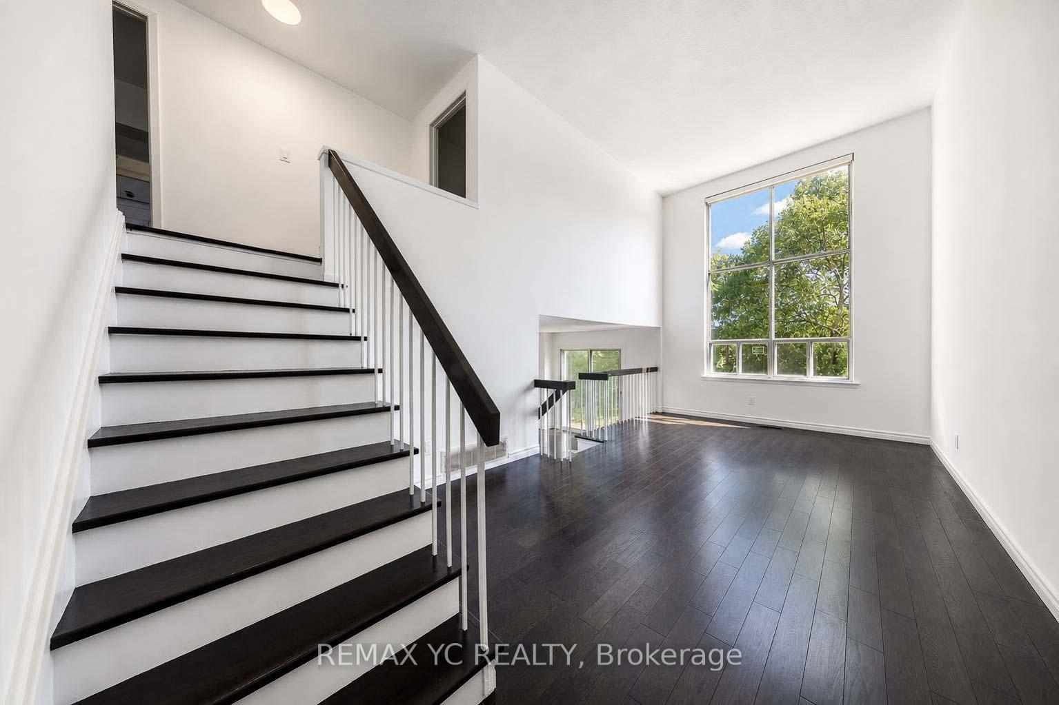 Photo 20 of 35 Kitsilano Crescent, Richmond Hill, North Richvale — HOMEH