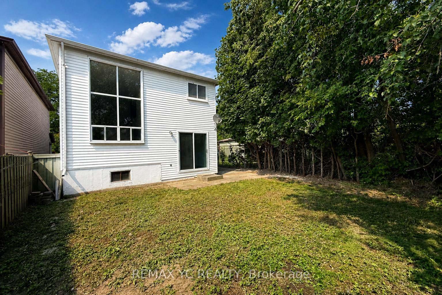 Photo 37 of 35 Kitsilano Crescent, Richmond Hill, North Richvale — HOMEH