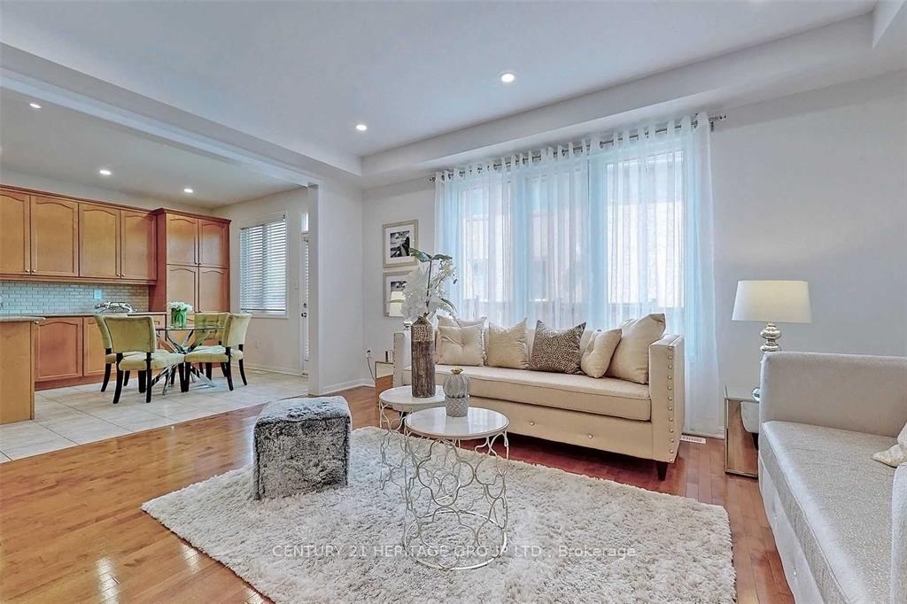 Photo 7 of 35 Cliff Gunn Road, Newmarket, Woodland Hill — HOMEH