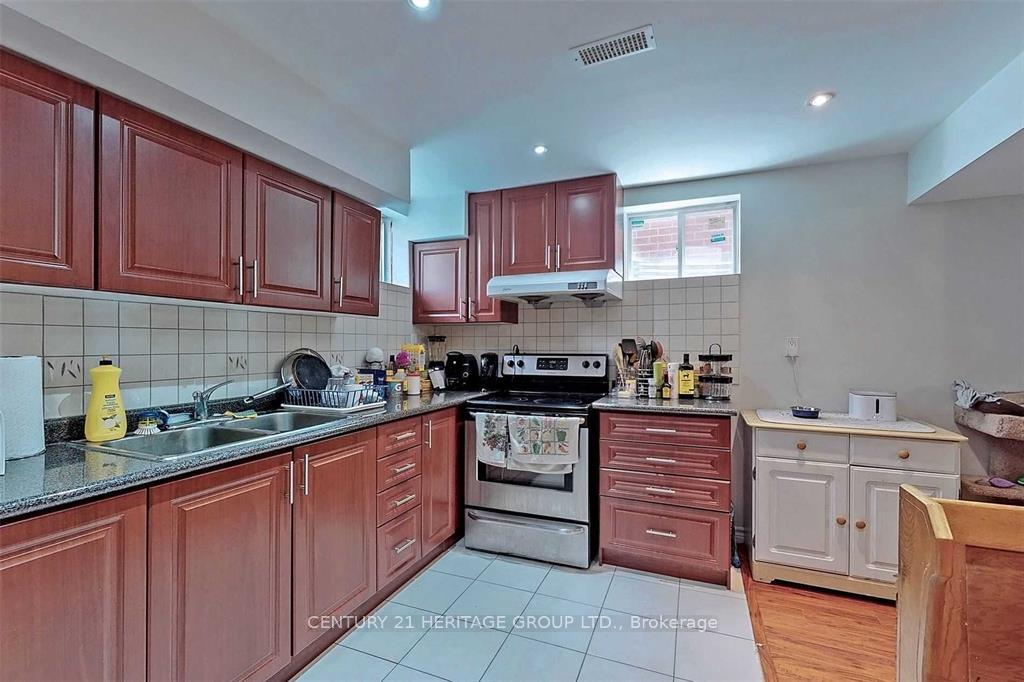 Photo 31 of 35 Cliff Gunn Road, Newmarket, Woodland Hill — HOMEH