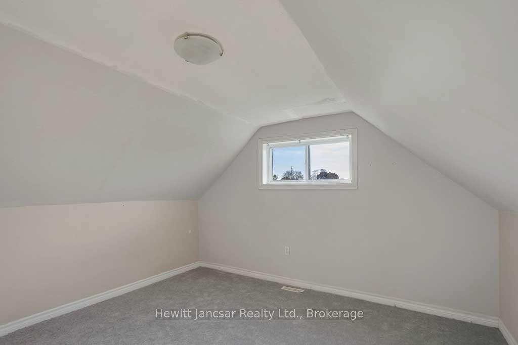 Photo 4 of 797 Hamilton Road, London, East M — HOMEH