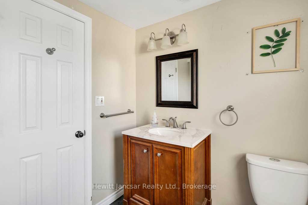 Photo 6 of 797 Hamilton Road, London, East M — HOMEH