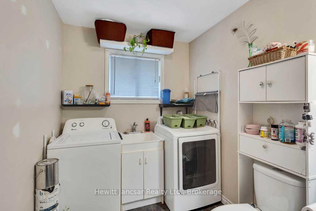 Photo 14 of 797 Hamilton Road, London, East M — HOMEH