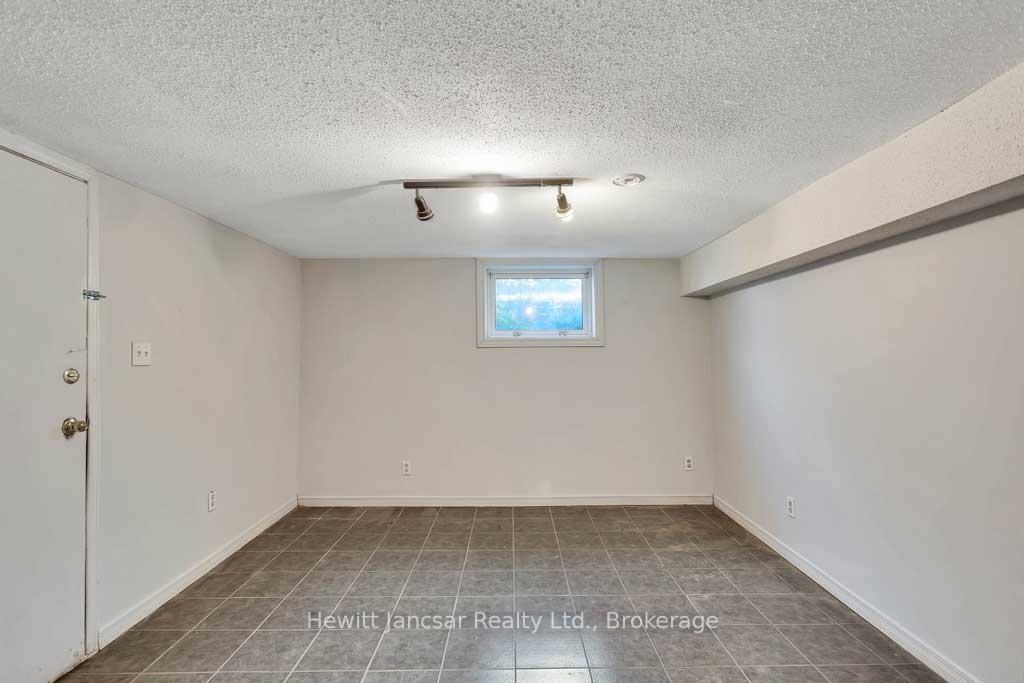 Photo 17 of 797 Hamilton Road, London, East M — HOMEH