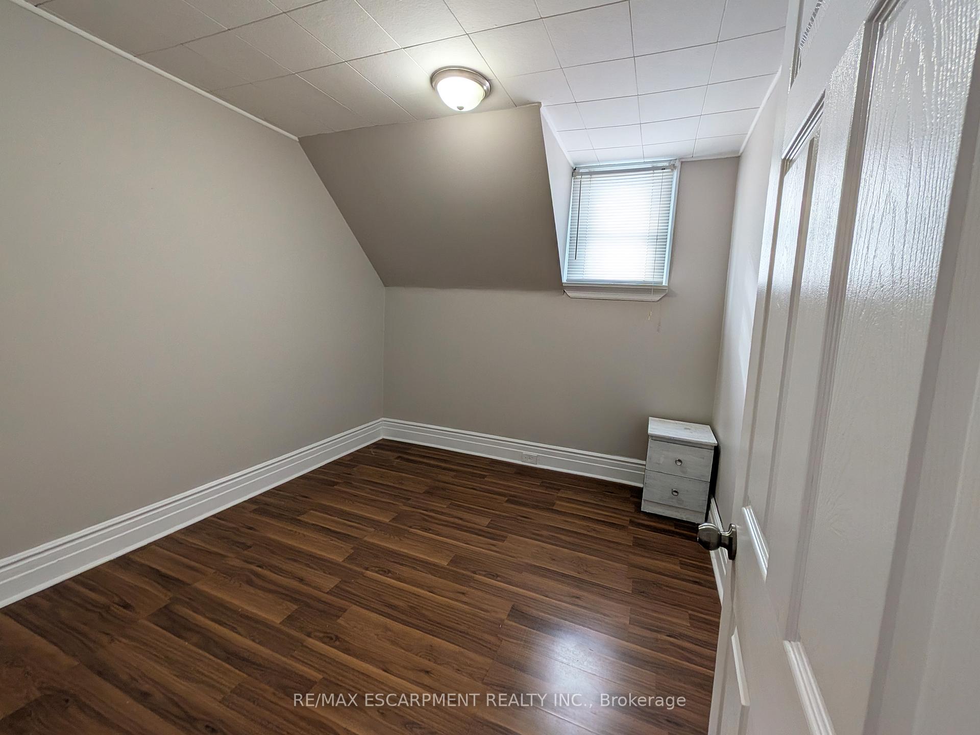 Photo 8 of Unit Upper, 12 East 24th Street, Hamilton, Eastmount — HOMEH