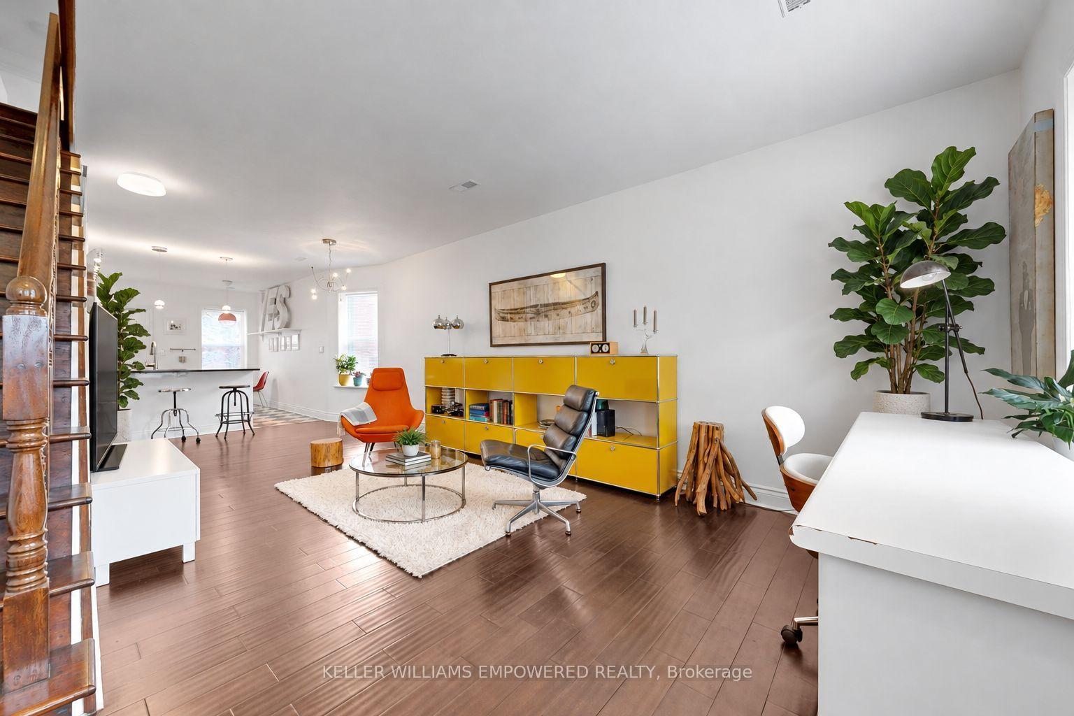 Photo 4 of 274 Wallace Avenue, Toronto, Dovercourt-Wallace Emerson-Junction — HOMEH