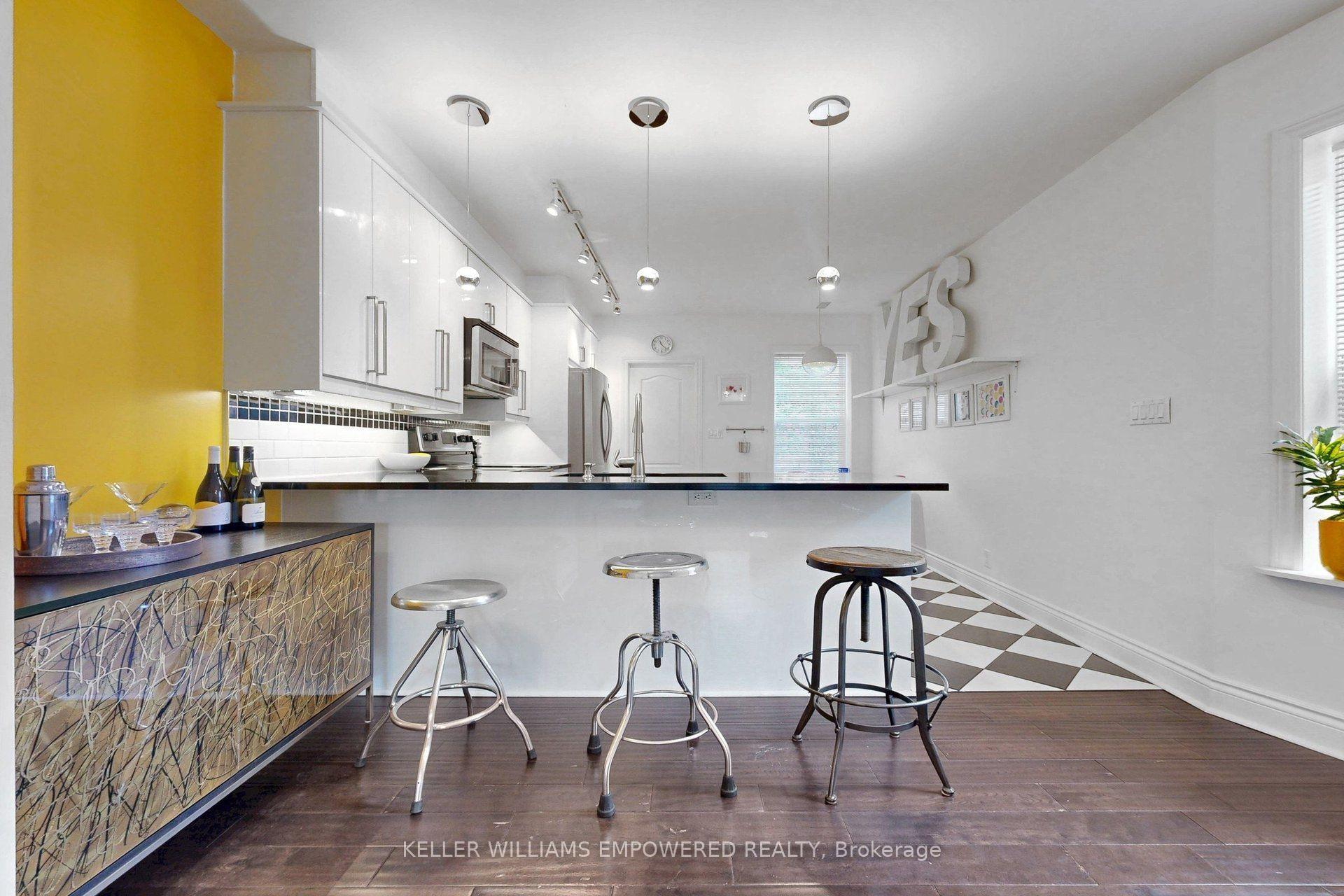 Photo 7 of 274 Wallace Avenue, Toronto, Dovercourt-Wallace Emerson-Junction — HOMEH