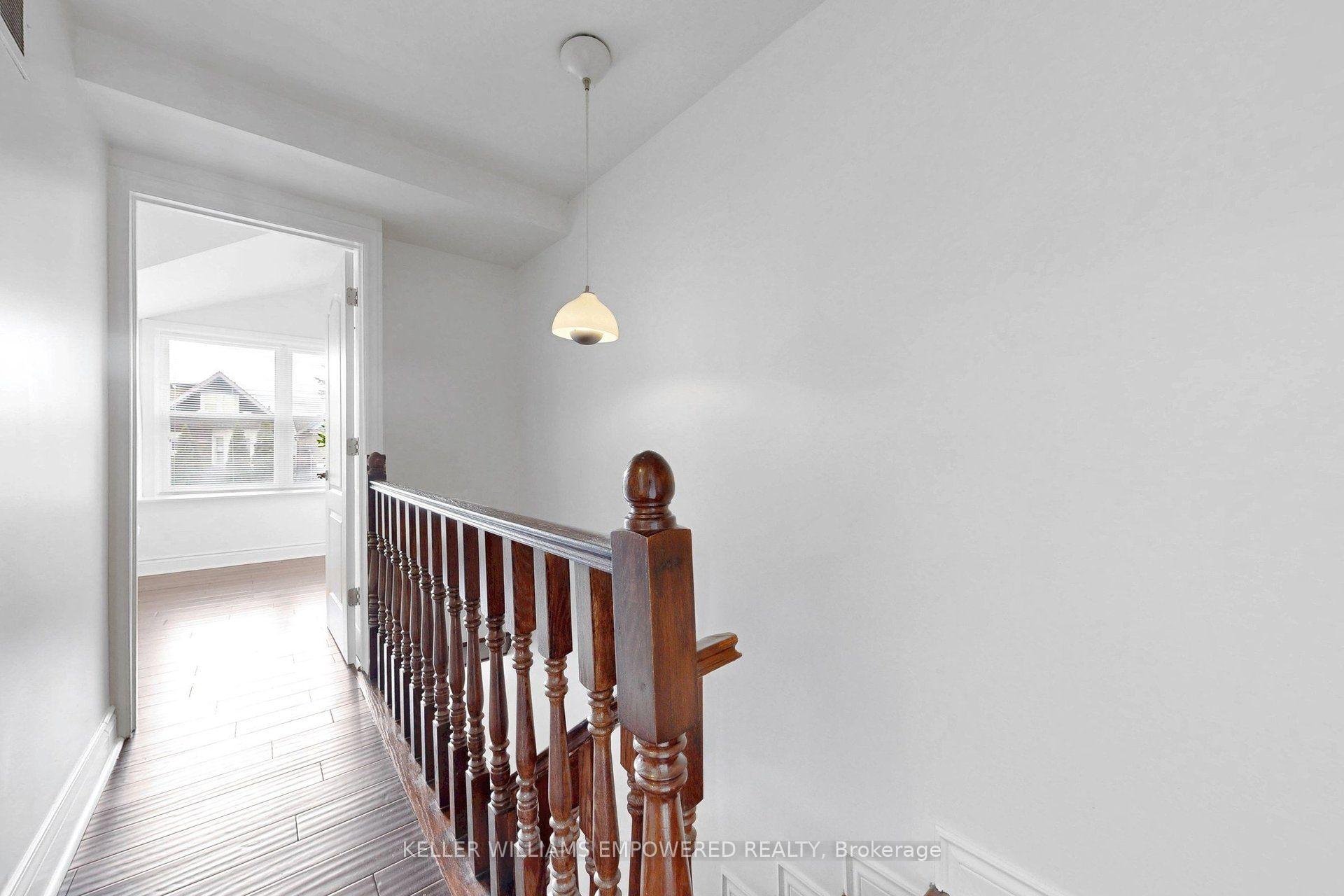 Photo 17 of 274 Wallace Avenue, Toronto, Dovercourt-Wallace Emerson-Junction — HOMEH