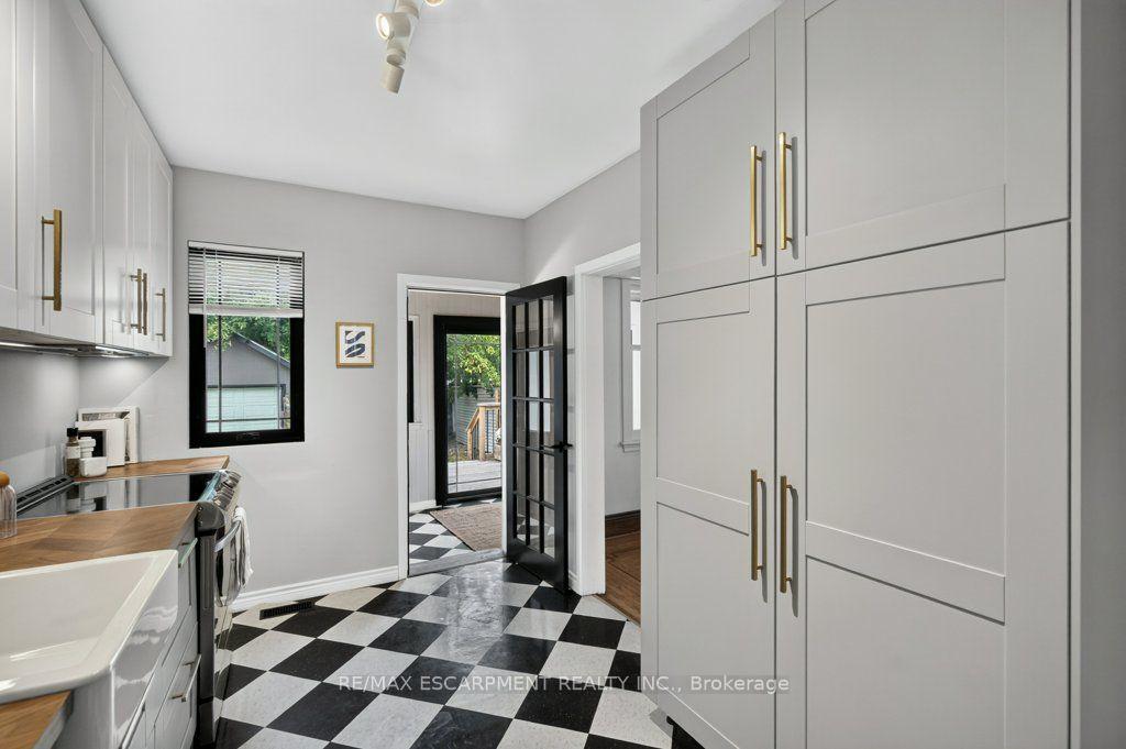 Photo 20 of 101 Cope Street, Hamilton, Homeside — HOMEH