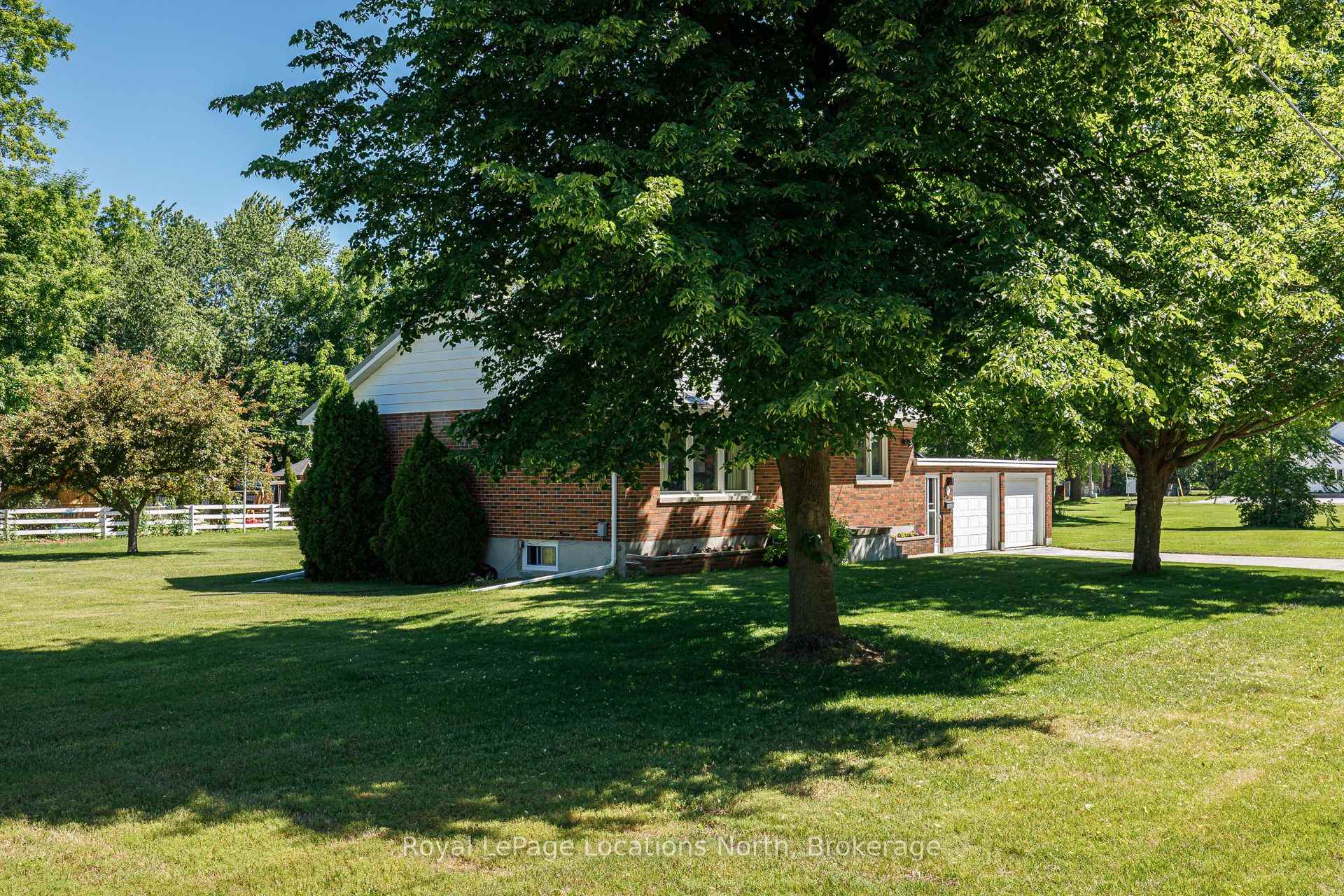 Photo 5 of 2 Buist Street, Clearview, Nottawa — HOMEH