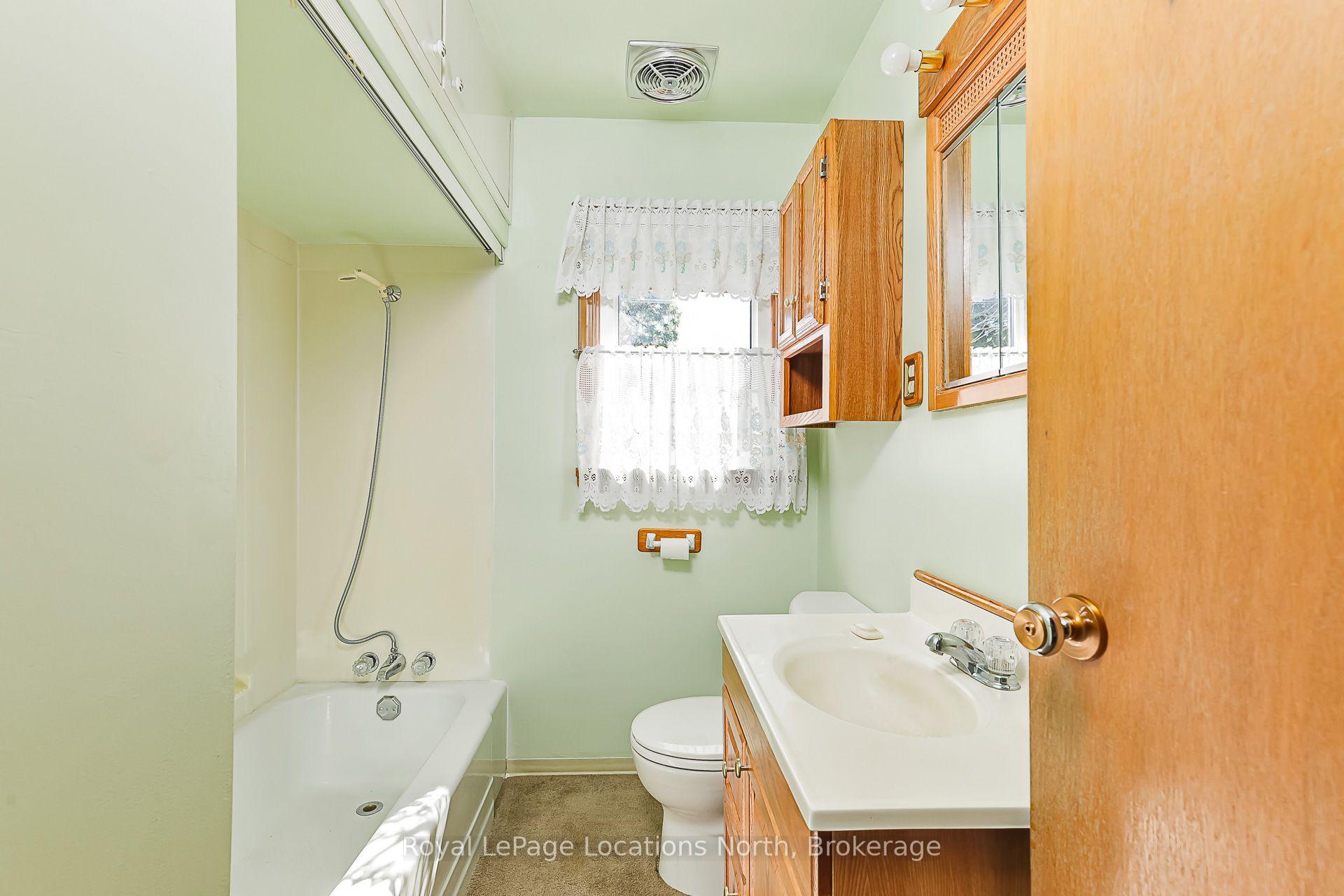 Photo 19 of 2 Buist Street, Clearview, Nottawa — HOMEH