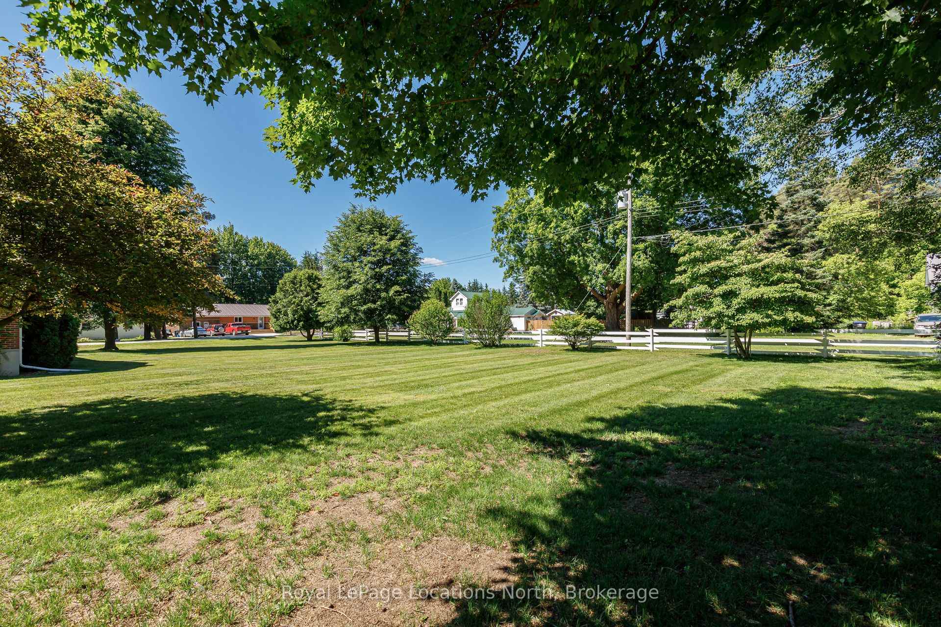 Photo 40 of 2 Buist Street, Clearview, Nottawa — HOMEH