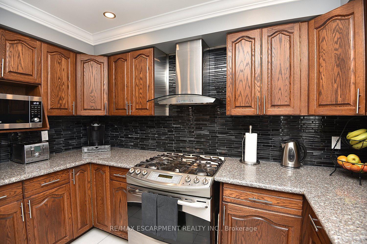 Photo 13 of 36 Tommar Place, Hamilton, Gershome — HOMEH