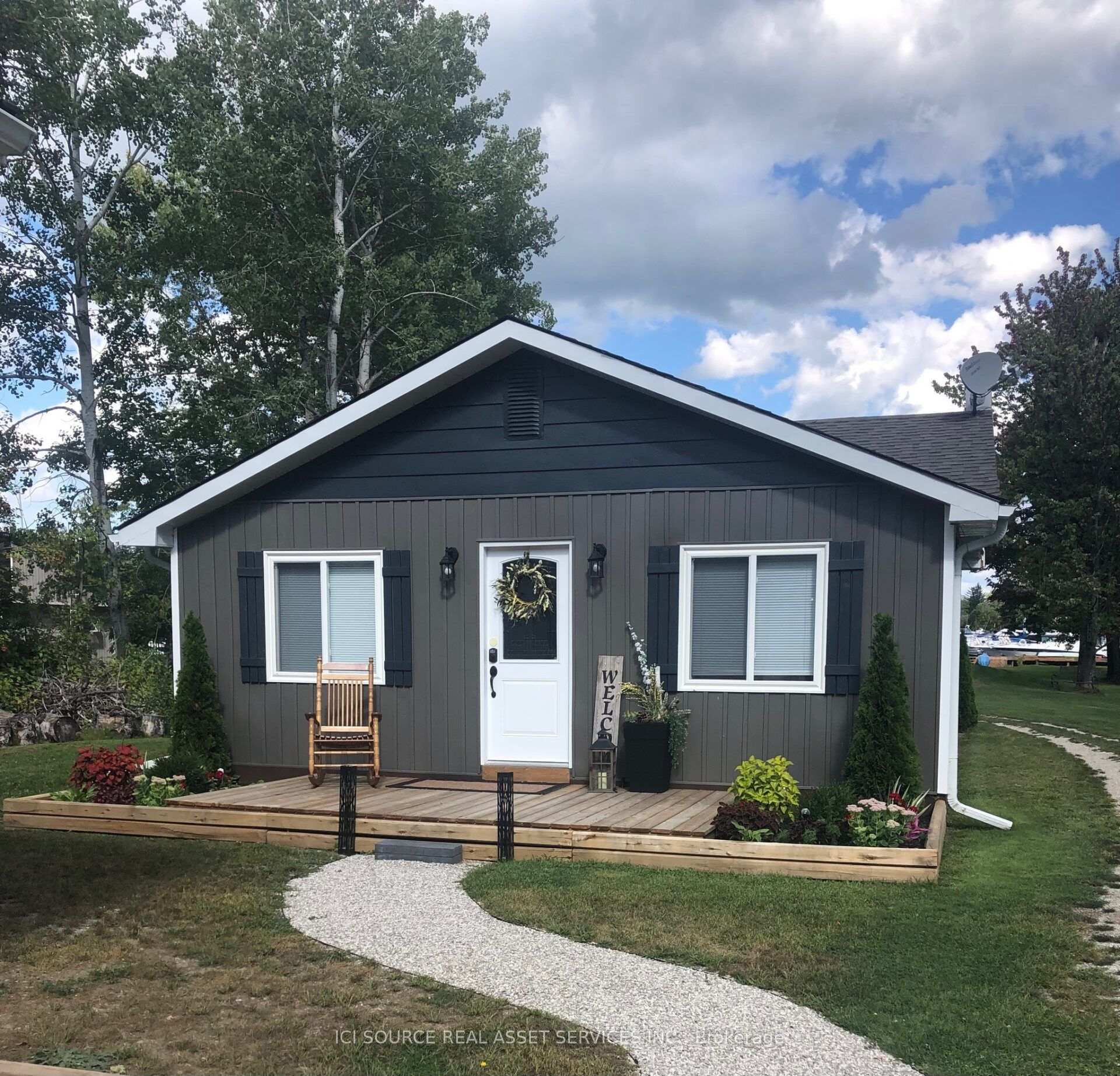 Photo 4 of 4089 Glen Cedar Drive, Ramara, Rural Ramara — HOMEH
