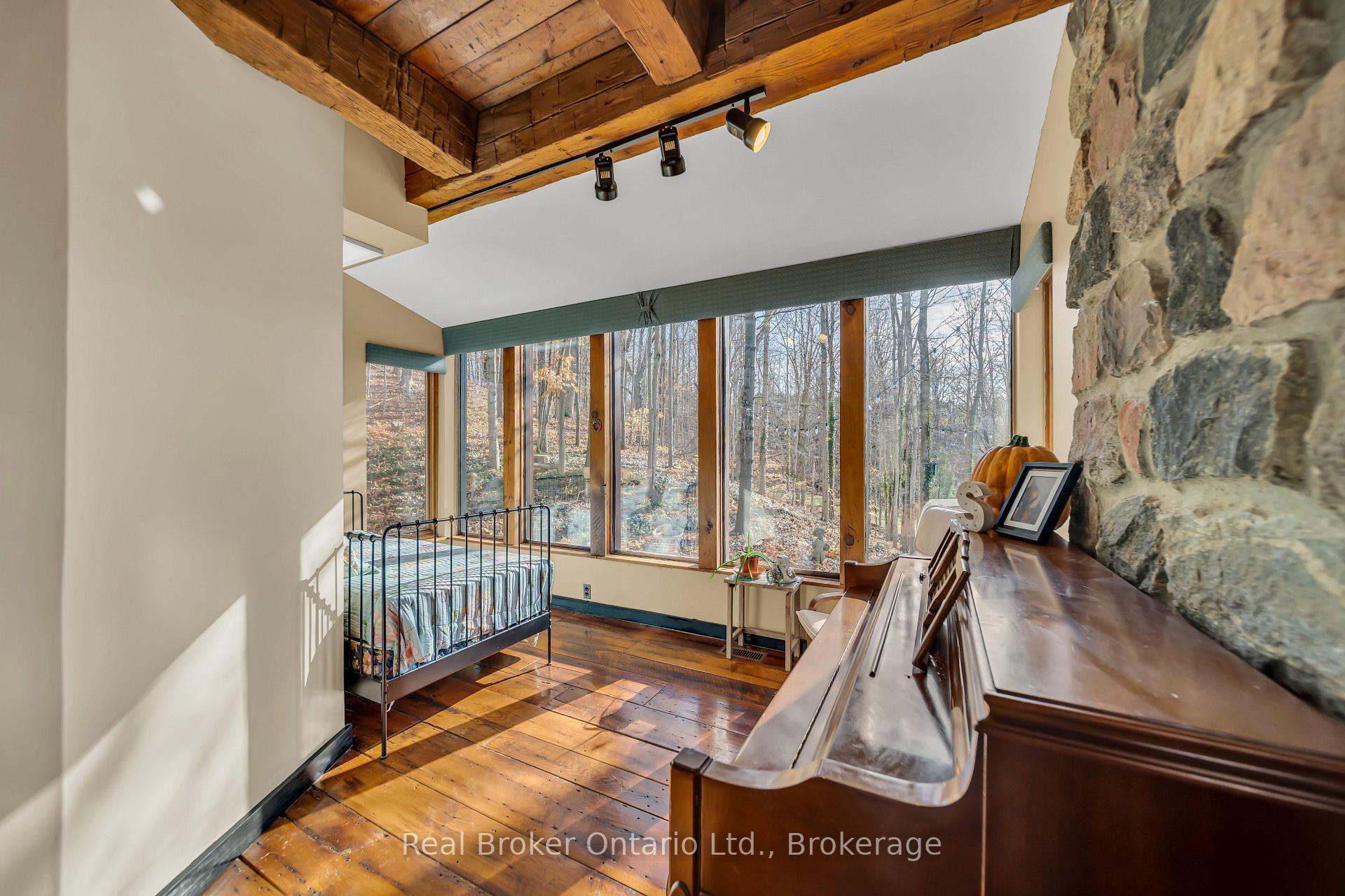 Photo 9 of 4766 Hyndman Drive, Southwest Middlesex, Rural Southwest Middlesex — HOMEH