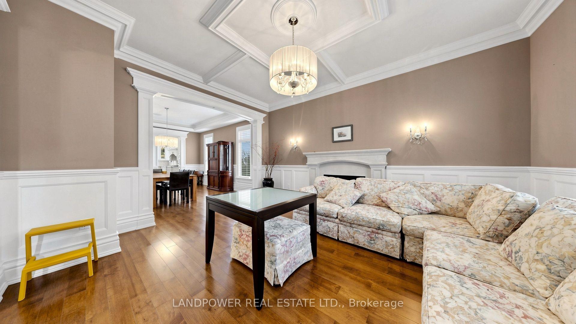Photo 7 of 37 Pomander Road, Markham, Unionville — HOMEH