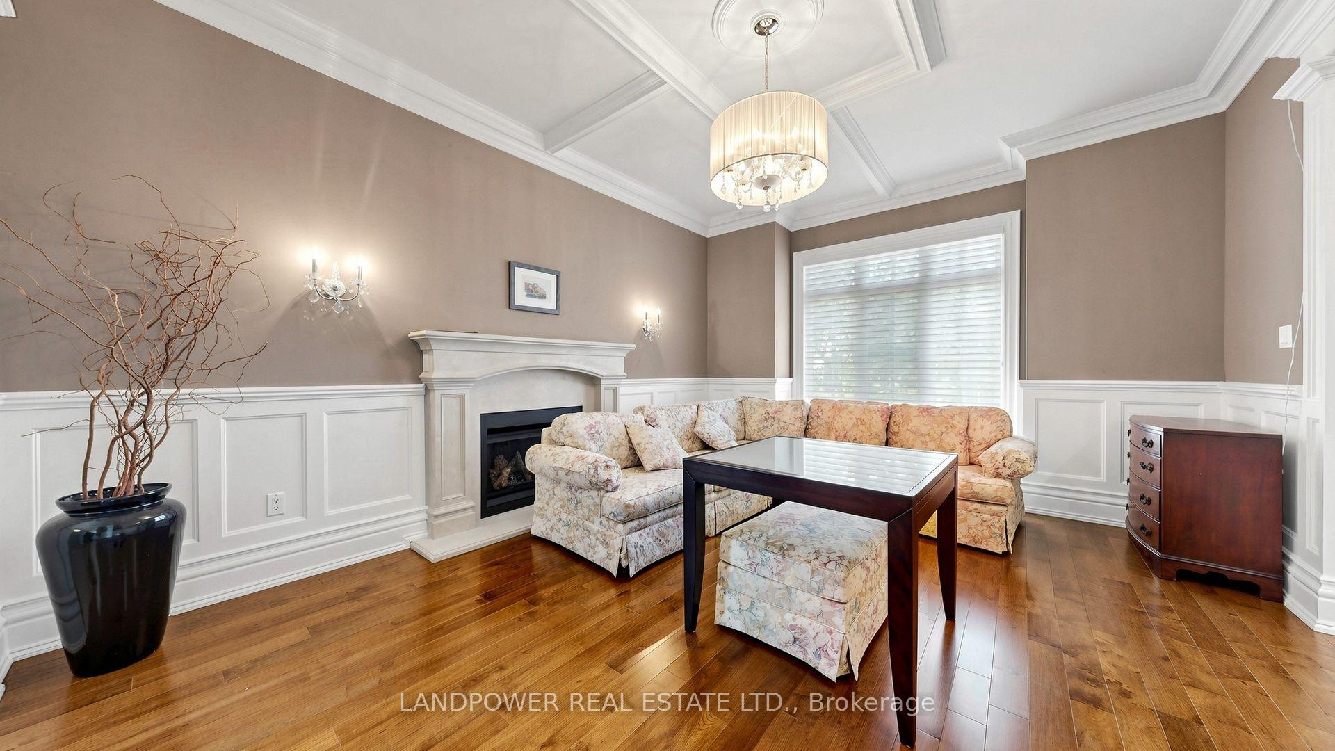Photo 8 of 37 Pomander Road, Markham, Unionville — HOMEH
