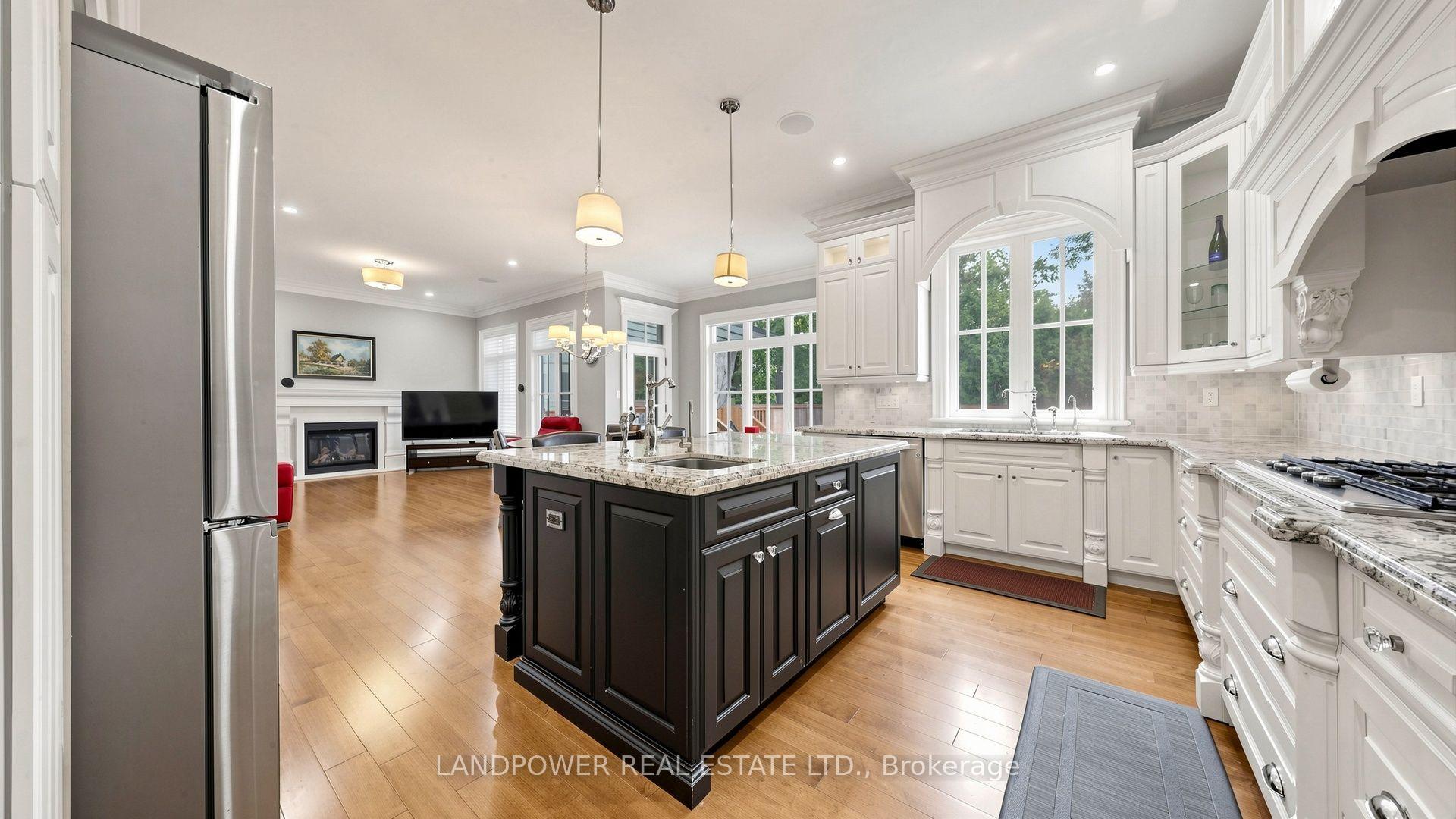Photo 12 of 37 Pomander Road, Markham, Unionville — HOMEH