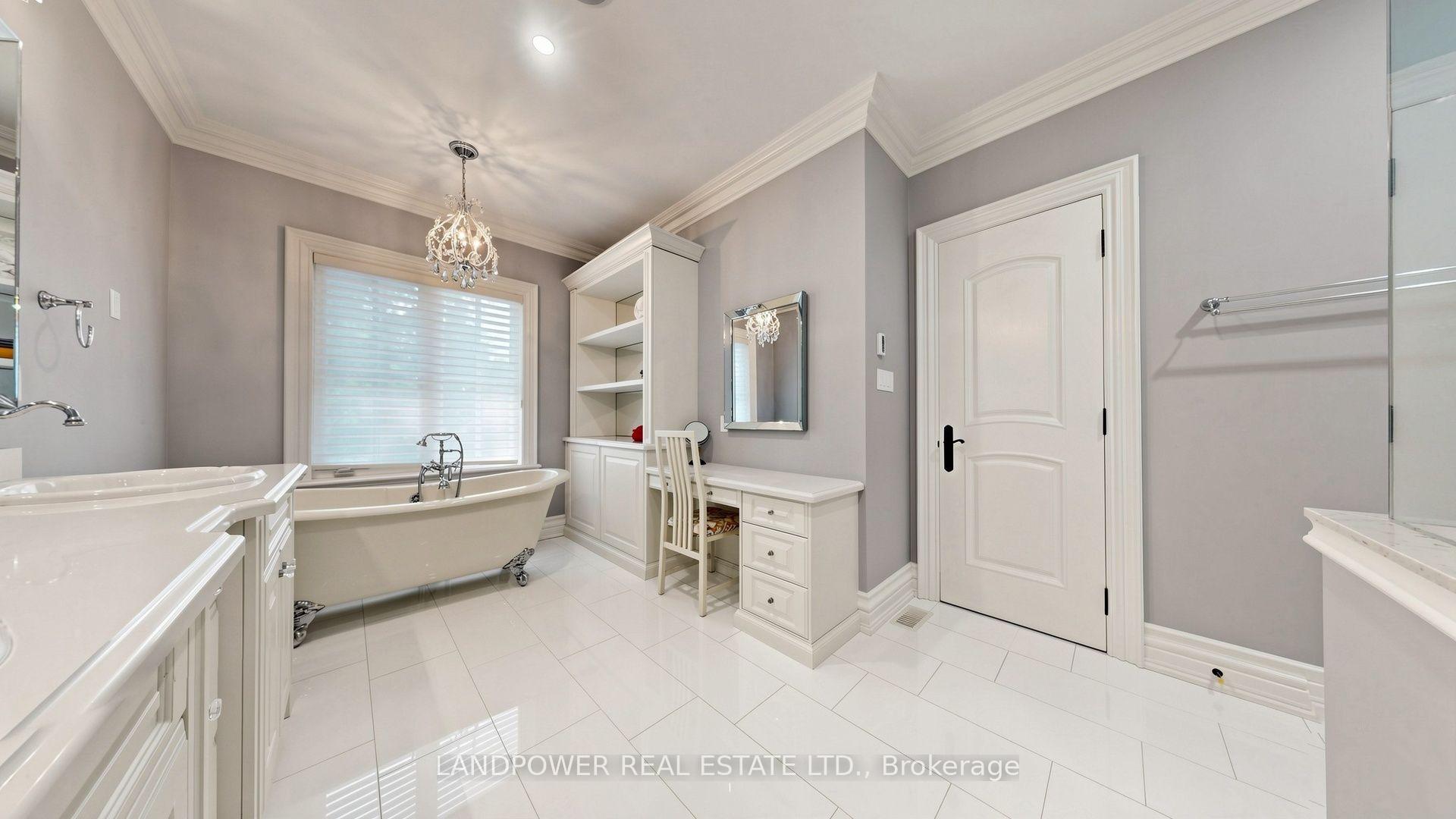 Photo 25 of 37 Pomander Road, Markham, Unionville — HOMEH