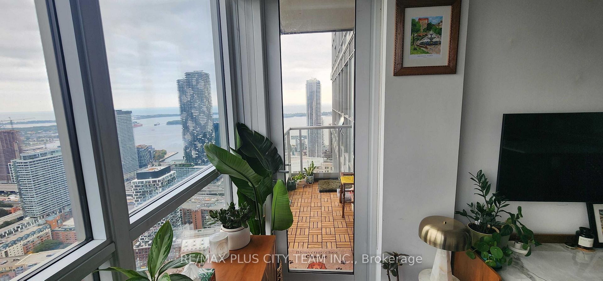 Photo 13 of Unit 5105, 88 Scott Street, Toronto, Church-Yonge Corridor — HOMEH
