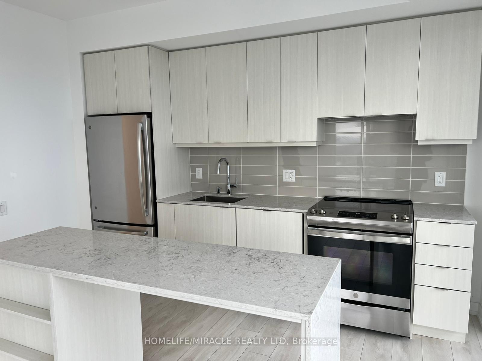 Photo 3 of Unit 3410, 4065 Confederation Parkway, Mississauga, City Centre — HOMEH