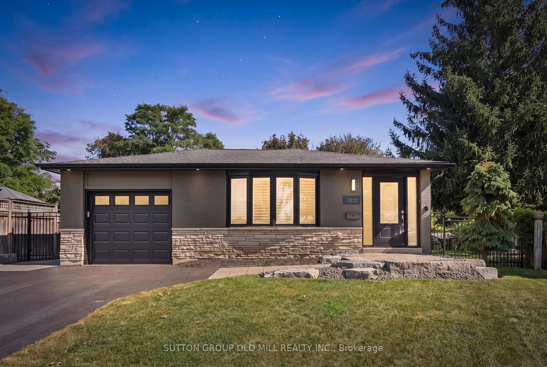 Photo 1 of 1233 Michael Crescent, Cambridge, Lang's Farm — HOMEH