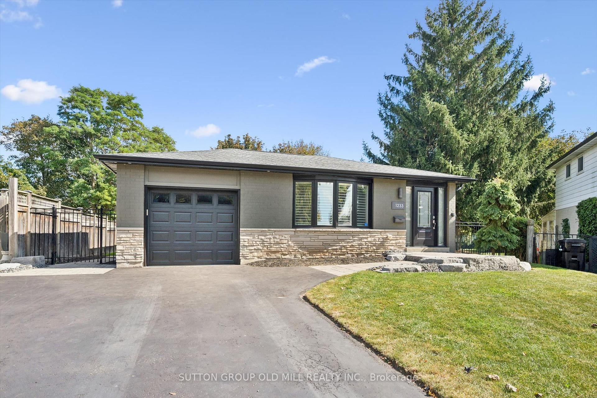 Photo 5 of 1233 Michael Crescent, Cambridge, Lang's Farm — HOMEH