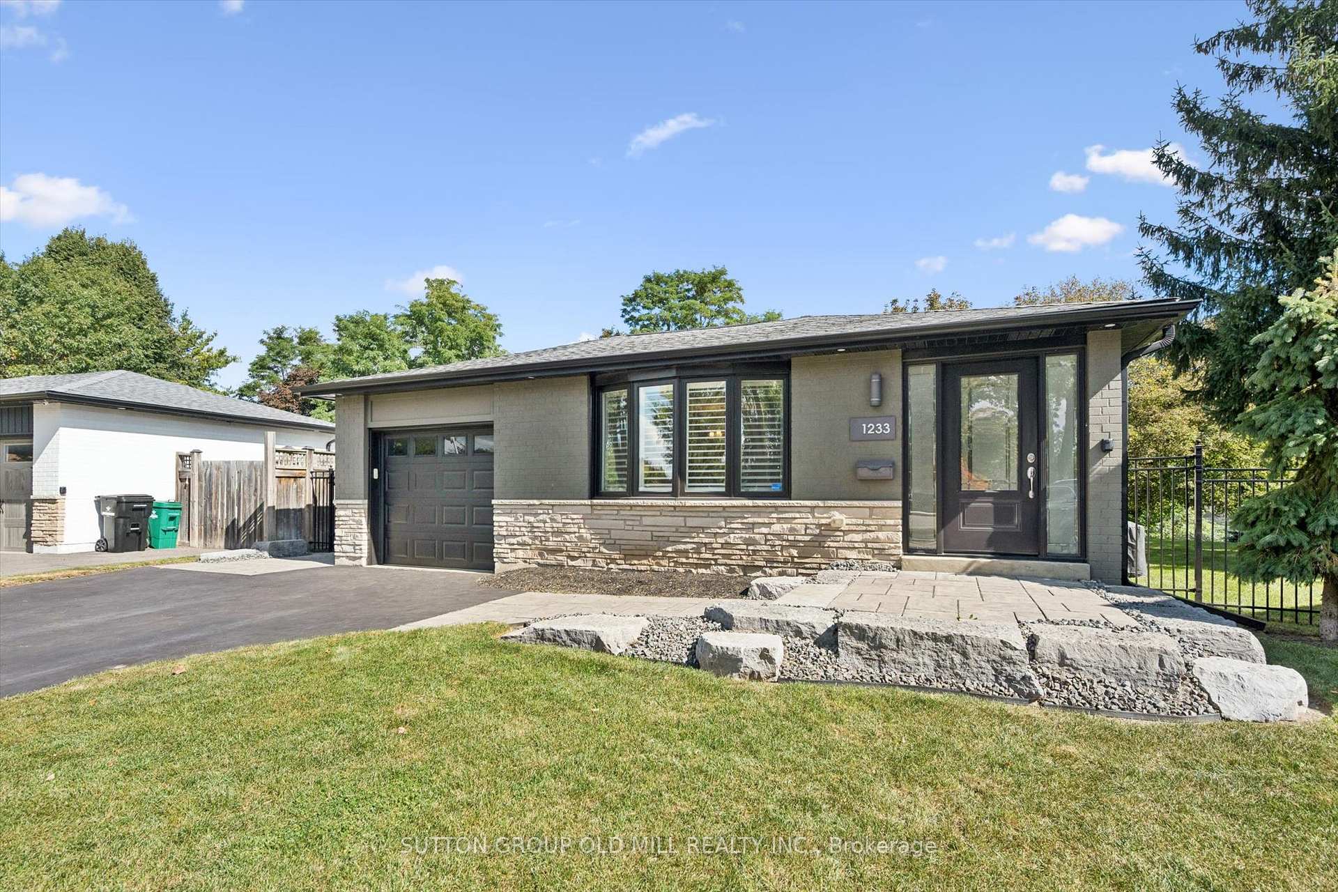 Photo 6 of 1233 Michael Crescent, Cambridge, Lang's Farm — HOMEH