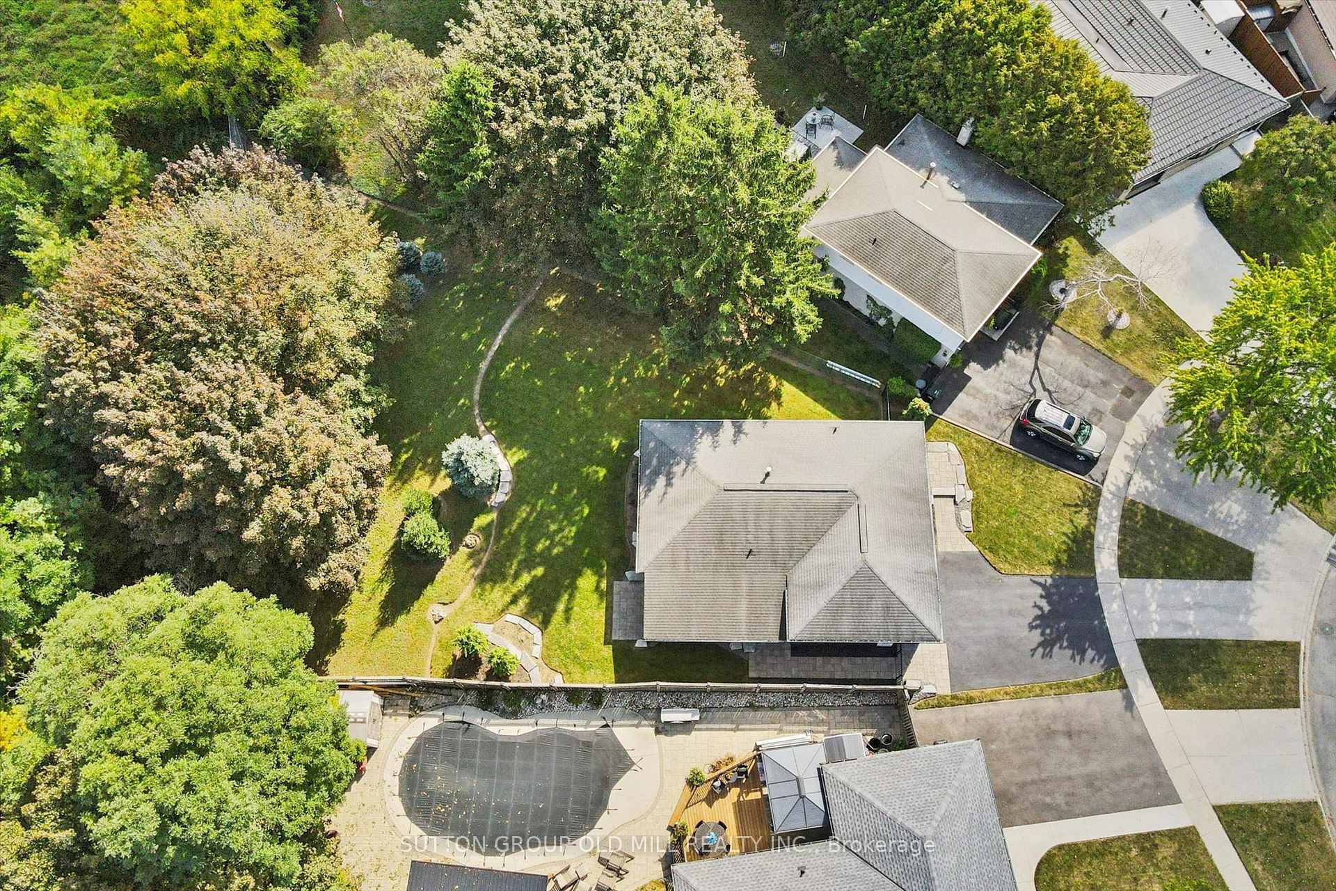Photo 42 of 1233 Michael Crescent, Cambridge, Lang's Farm — HOMEH