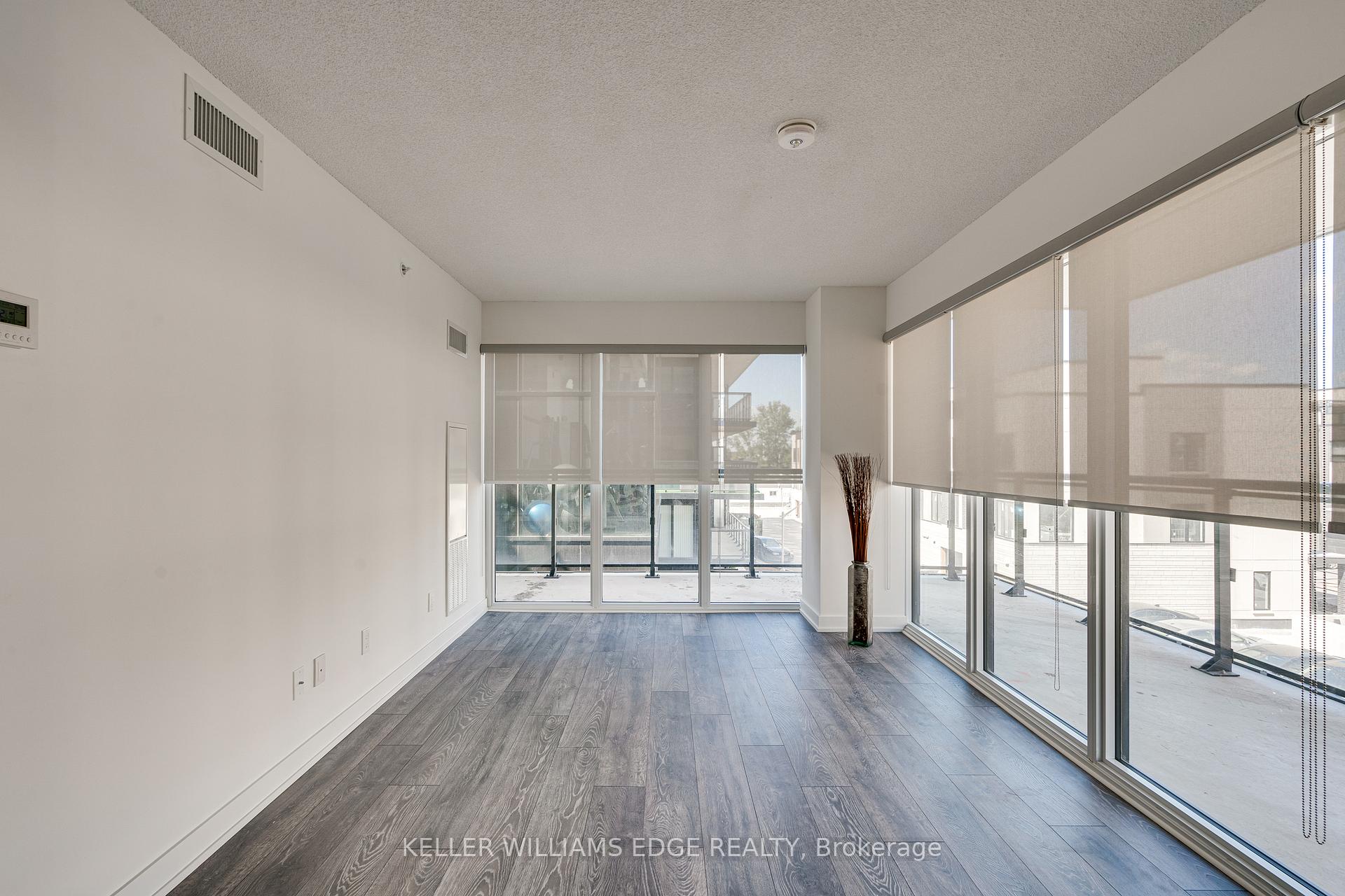 Photo 10 of Unit B323, 1119 Cooke Boulevard, Burlington, LaSalle — HOMEH