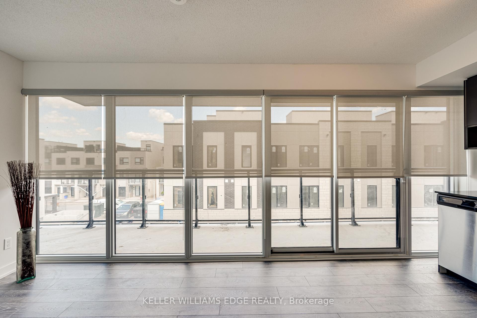 Photo 15 of Unit B323, 1119 Cooke Boulevard, Burlington, LaSalle — HOMEH