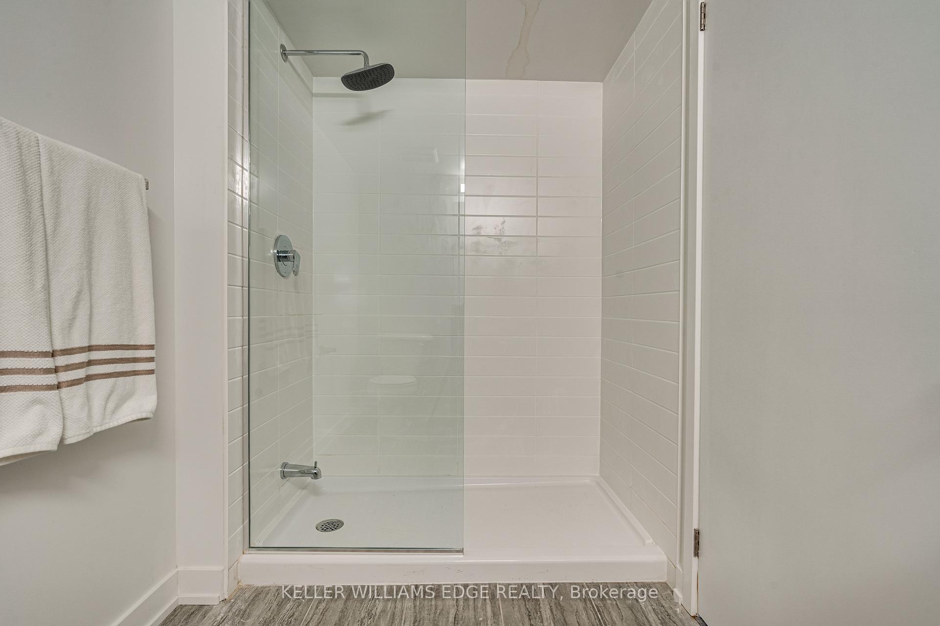 Photo 26 of Unit B323, 1119 Cooke Boulevard, Burlington, LaSalle — HOMEH