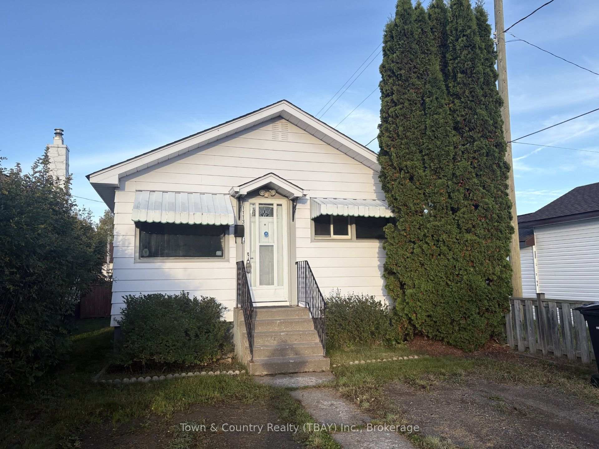Photo 1 of 1113 Crawford Avenue, Thunder Bay, Westfort — HOMEH